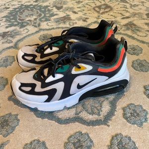 Air max 270 react shoes size 7Y/8.5Women